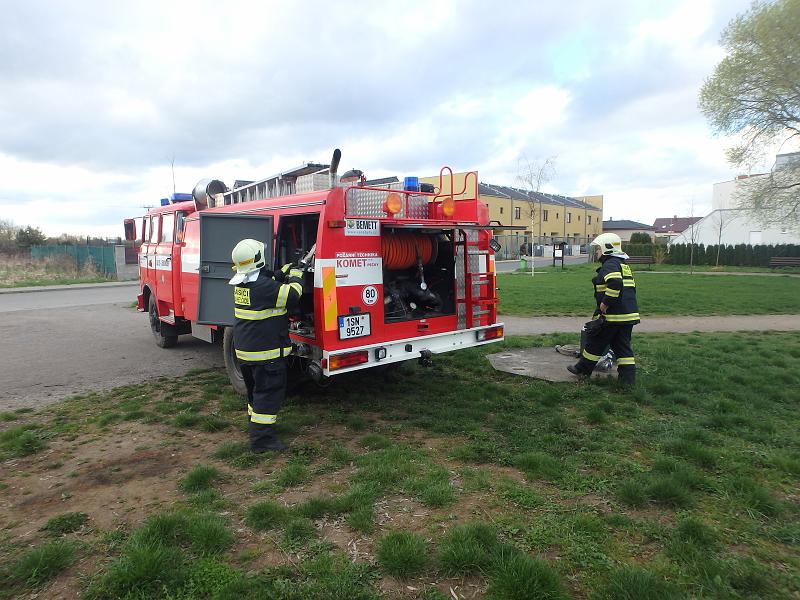 foto 03.jpg - Vcvik probhl u studny Na Kamenn Hrzi - Mrty a Fugas